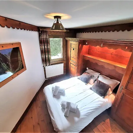 La Ginabelle Vue Mont Blanc Avec Piscine Apartamento