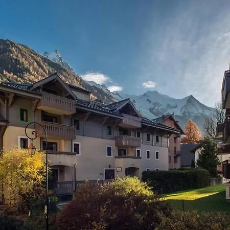 La Ginabelle Vue Mont Blanc Avec Piscine Apartamento Chamonix