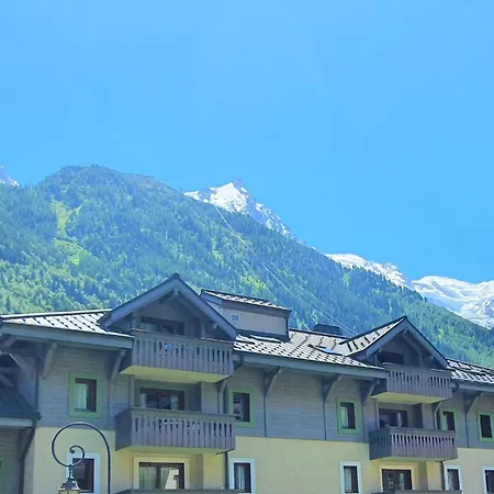 La Ginabelle Vue Mont Blanc Avec Piscine Apartamento